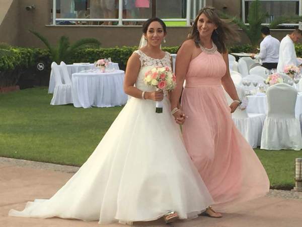 12096344_878809478900318_5310534202049439488_n